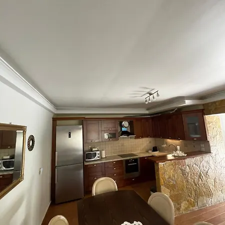 Anasandra - 3 Bedroom